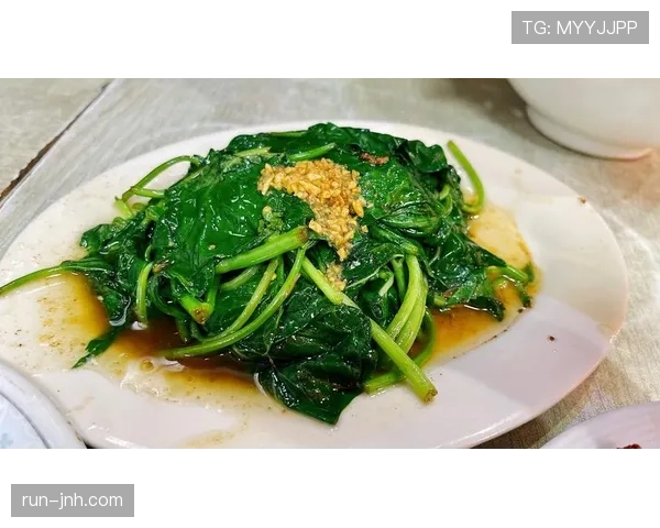杨威家早餐桌上那碗白粥,真比他拿金牌那天还稳 杨威家早餐桌上那碗白粥,真比他拿金牌那天还稳
