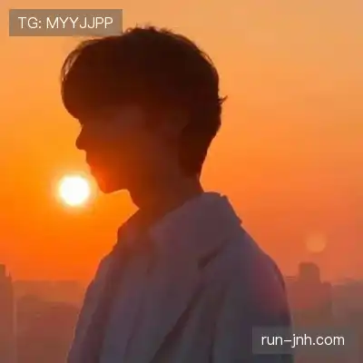 骆铖柳